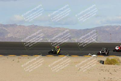 media/Mar-20-2023-Moto Forza (Mon) [[d0bbc59e78]]/1-A Group (Green)/Session 2 (Bowl)/